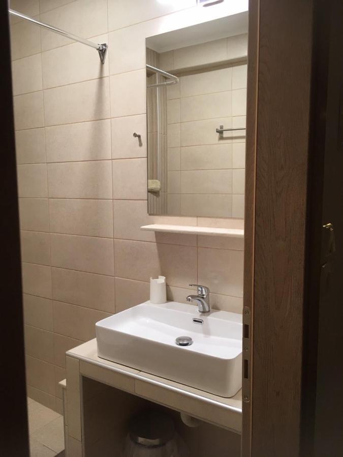 Marco'S Appartments Nea Poteidaia Ngoại thất bức ảnh