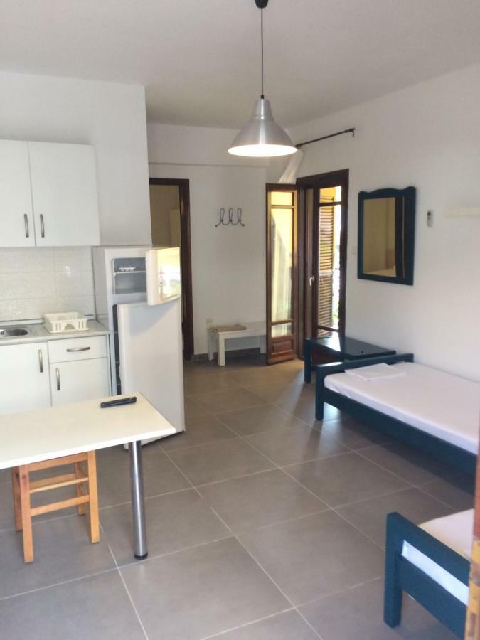 Marco'S Appartments Nea Poteidaia Ngoại thất bức ảnh